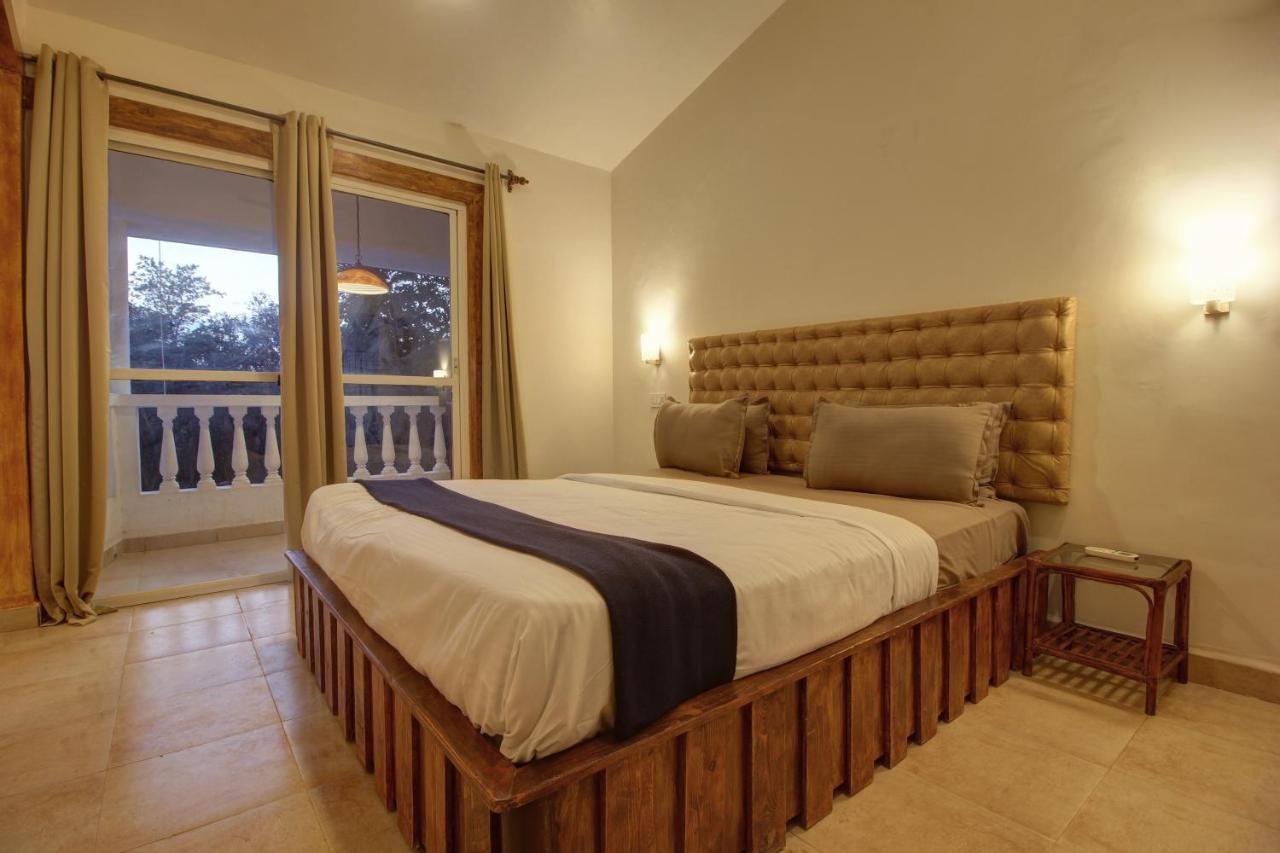 Grand Royale Palms Benaulim Hotel ภายนอก รูปภาพ