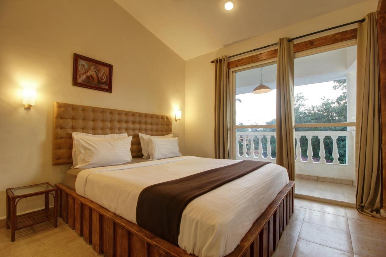 Grand Royale Palms Benaulim Hotel ภายนอก รูปภาพ