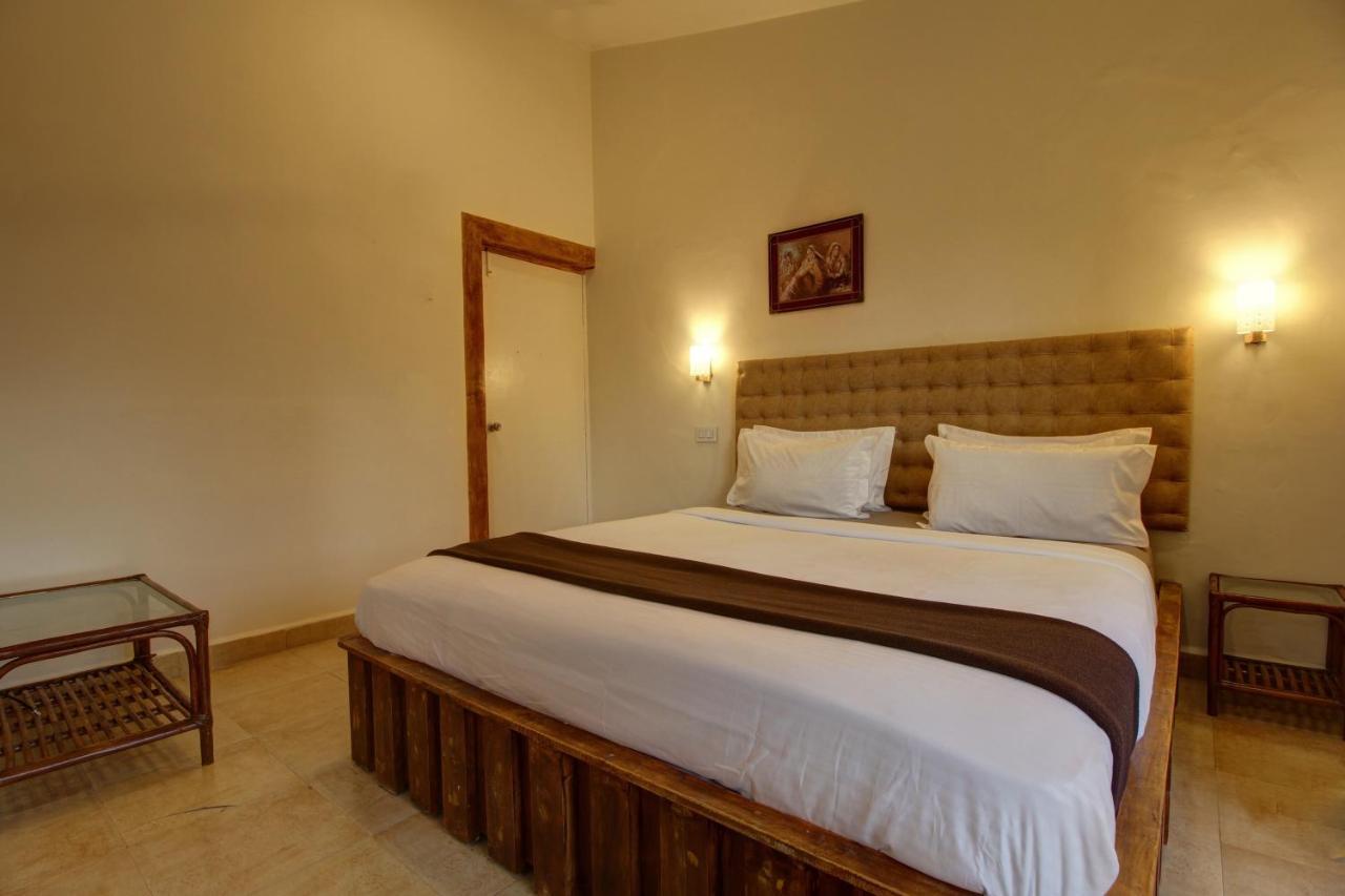 Grand Royale Palms Benaulim Hotel ภายนอก รูปภาพ